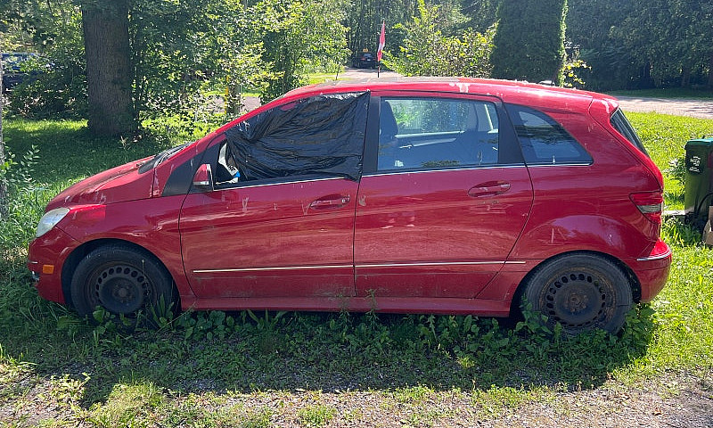 2011 Mercedes Benz B...