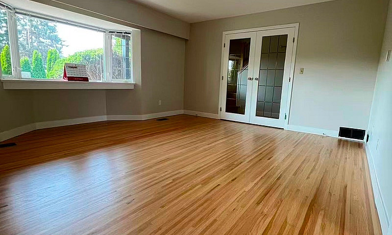 3 Beds 2 Baths House...