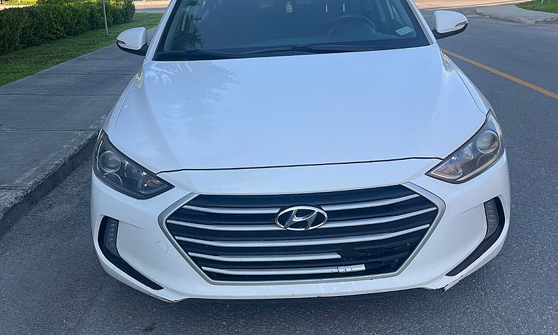 Hyundai Elantra Se 2...