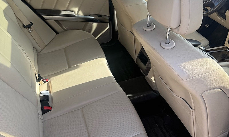2013 Mercedes Glk350...