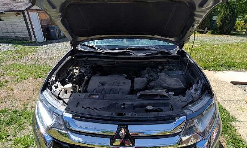 Mitsubishi Outlander...
