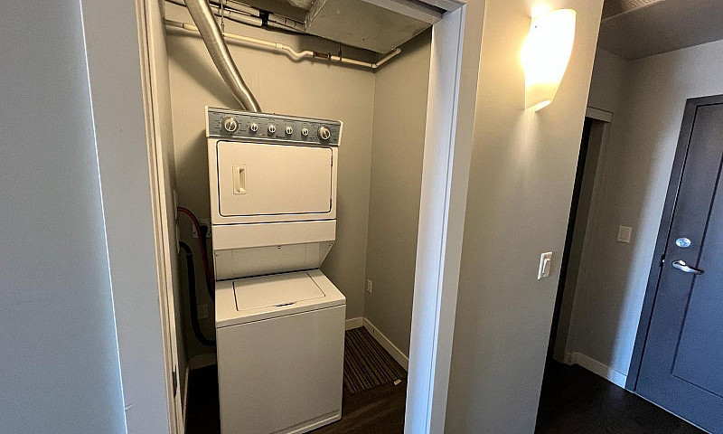 2 Bedroom, 1 Bathroo...