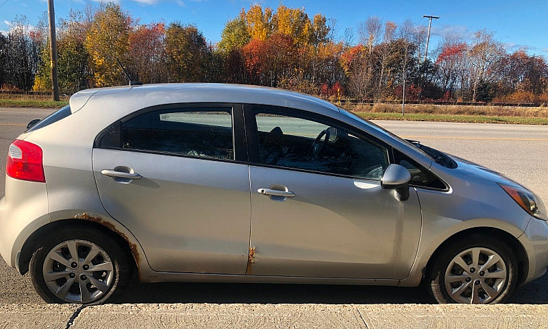 2013 Kia Rio...