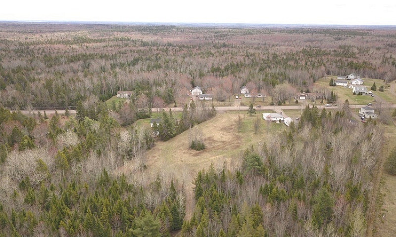 42 Acres!! Route 115...
