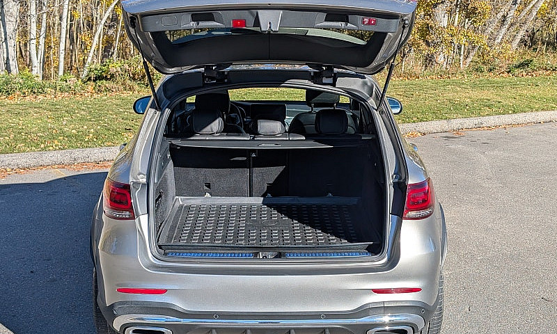 2021 Mercedes Glc 30...