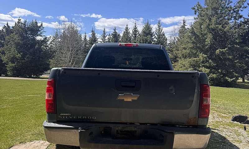 Chevy Silverado 1500...