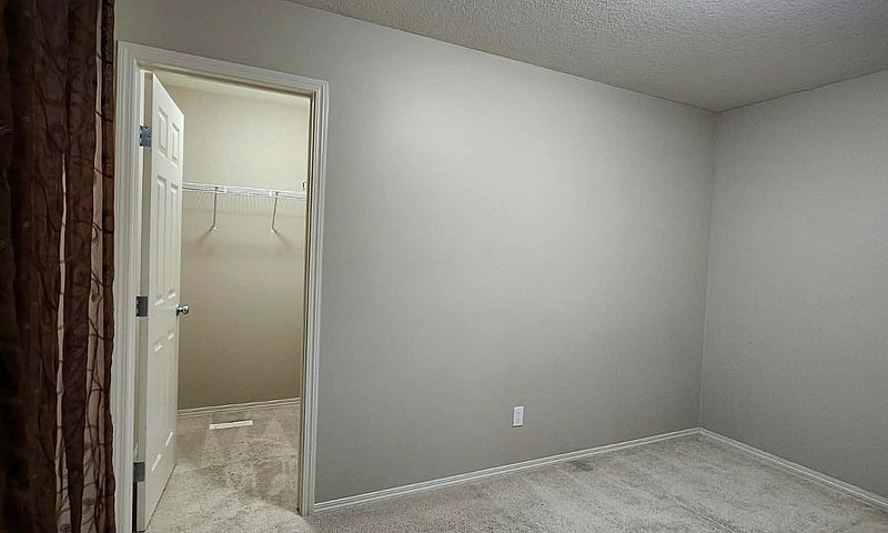 03 Bed House For Ren...
