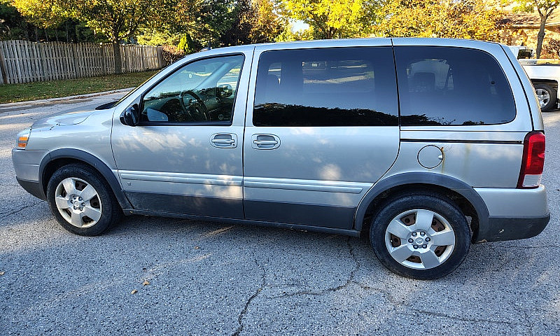 2009 Pontiac Montana...