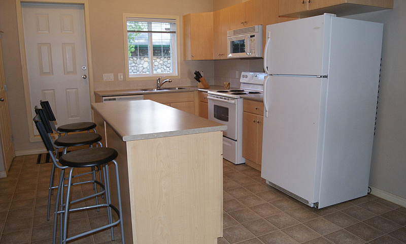 2 Bed + 2 Bath Townh...