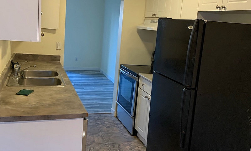 3 Beds 1.5 Baths - T...