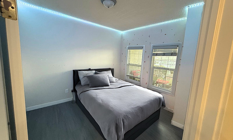 Top Floor 1 Bedroom ...