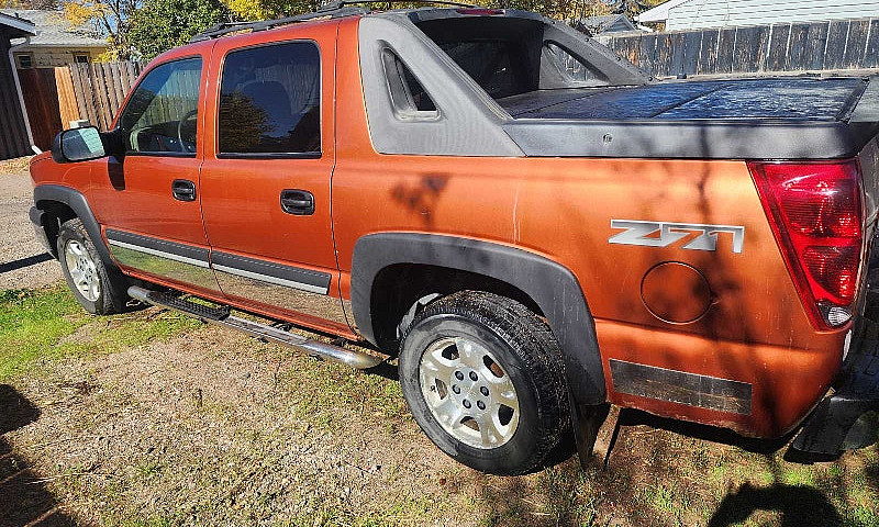 2004  Chevy Avalanch...
