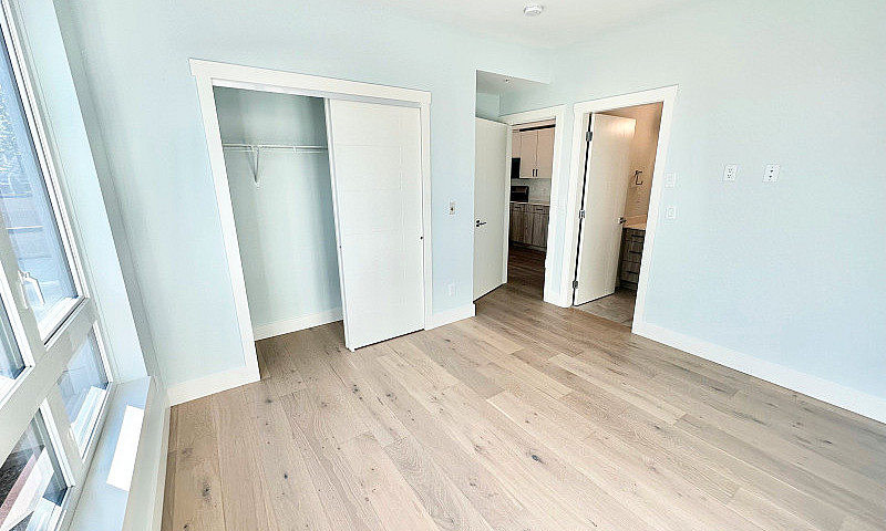 2 Bed 2 Brand New Ri...