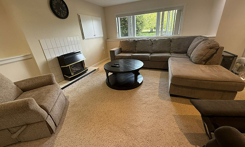 West Kelowna, 2 Bed,...
