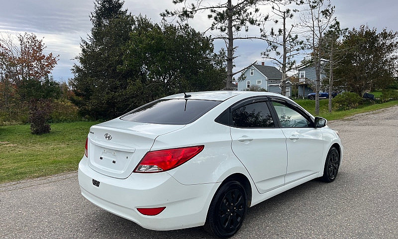 2016 Hyundai Accent ...