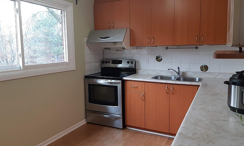 North York 3-Bedroom...