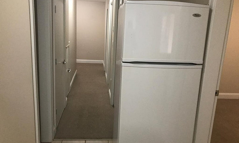 2 Bedroom Basement S...