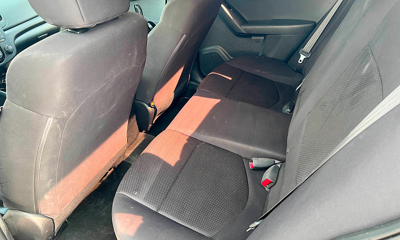  2013 Kia Forte Safe...
