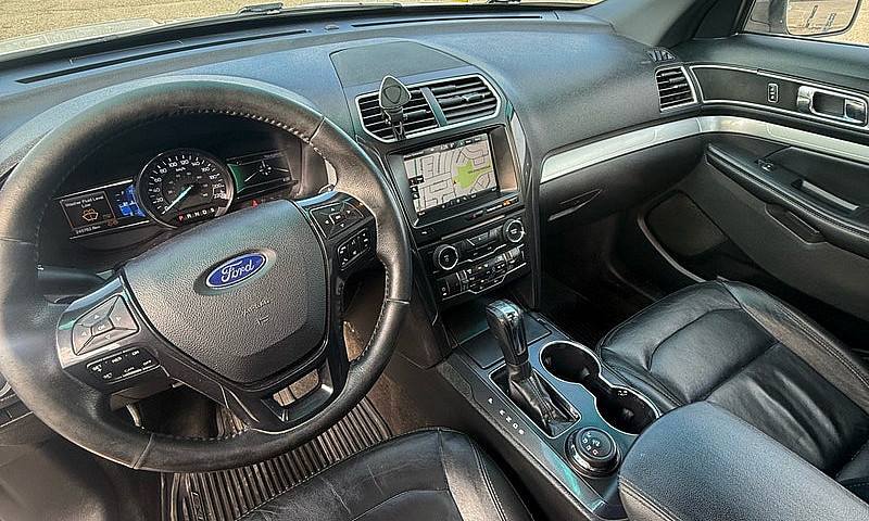 2016 Ford Explorer...