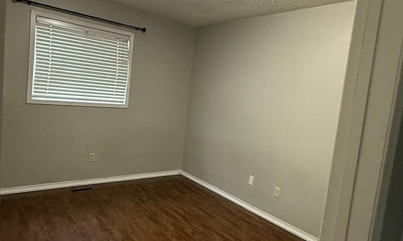 Room Rental In Detac...