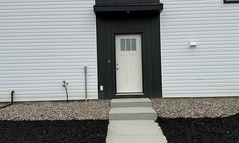New 2 Bedroom Baseme...