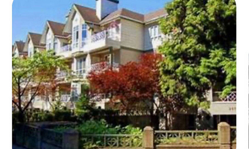 Beautiful  1Br  In T...
