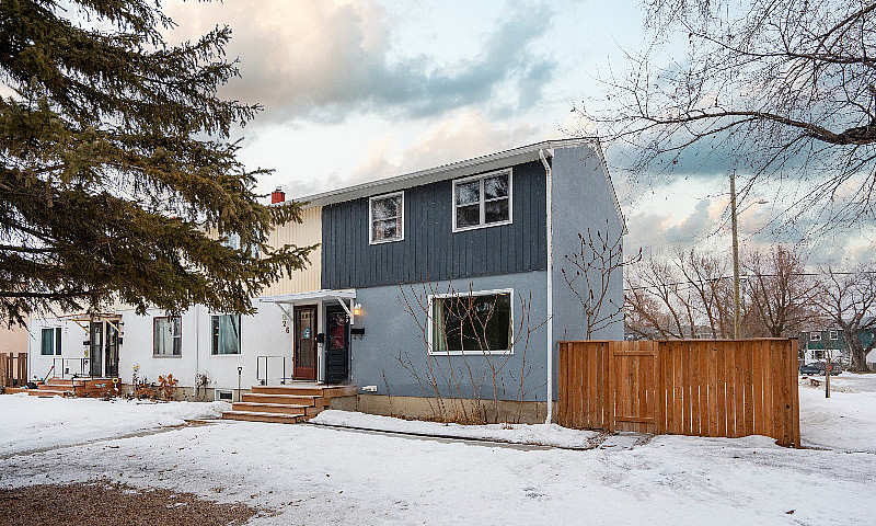 Stunning Townhouse W...