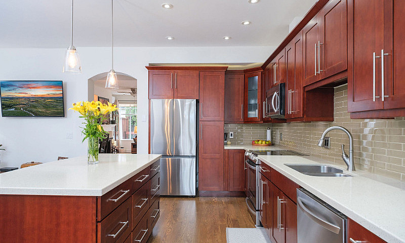 Townhouse For Sale! ...