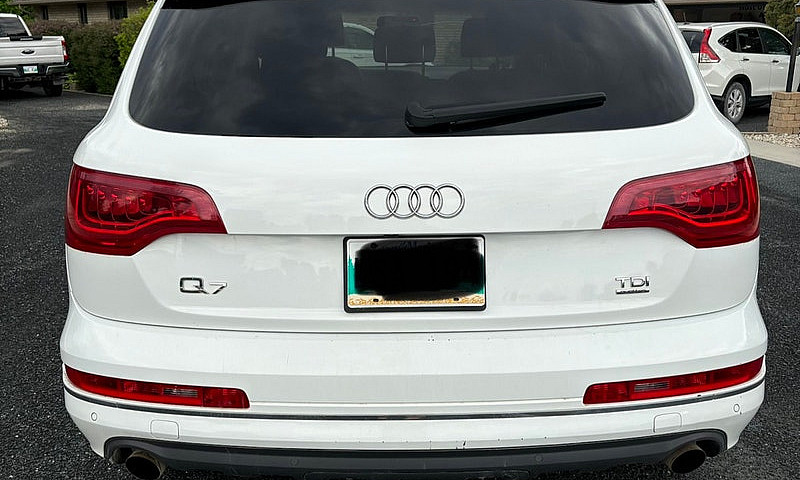 2011 Audi Q7...