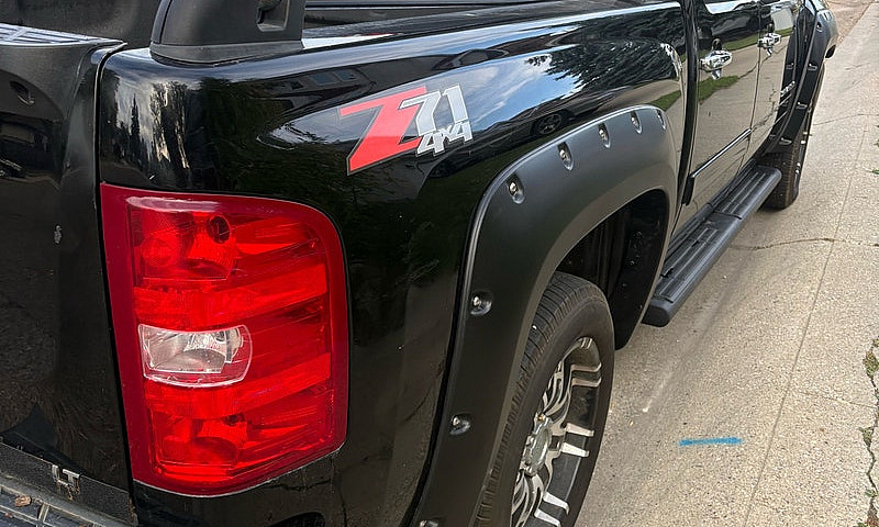 2012 Chevy Silverado...