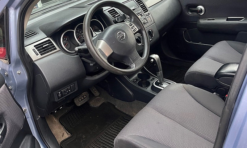 2009 Nissan Versa ...