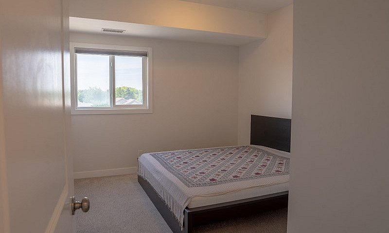 Beautiful 2-Bedroom,...
