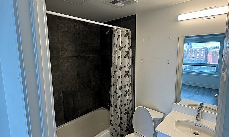 2 Bedroom 2 Bathroom...