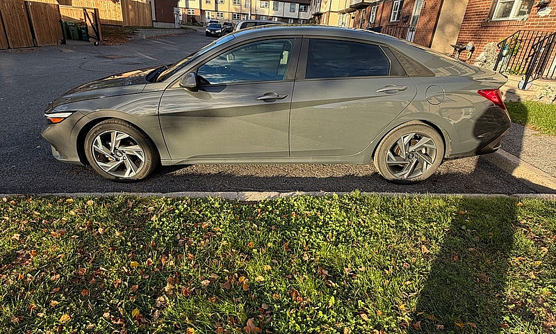 2025 Hyundai Elantra...