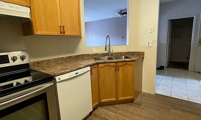 2 Bed 2 Bath Condo...