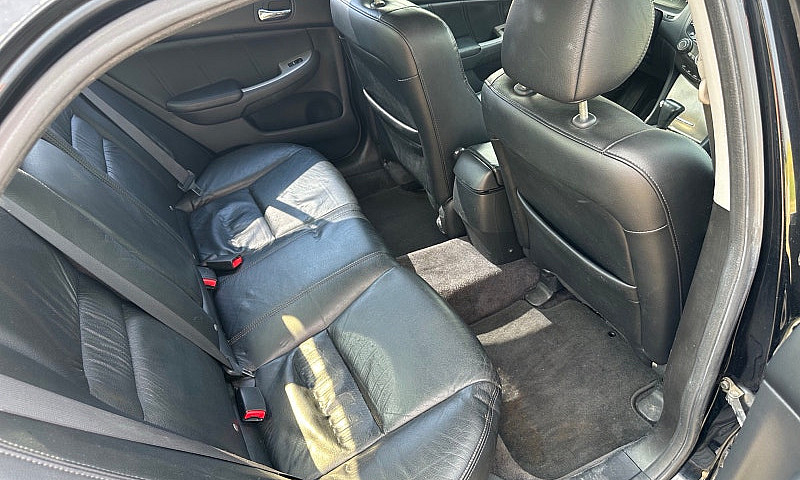 2005 Honda Accord...