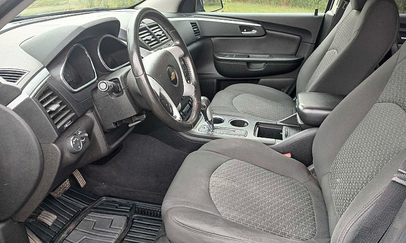 2011 Chev Traverse...
