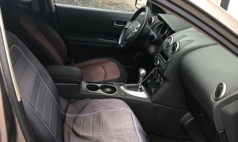 2010 Nissan Rogue...