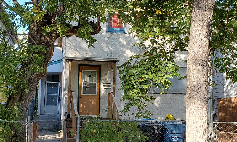 1Br On Elgin...