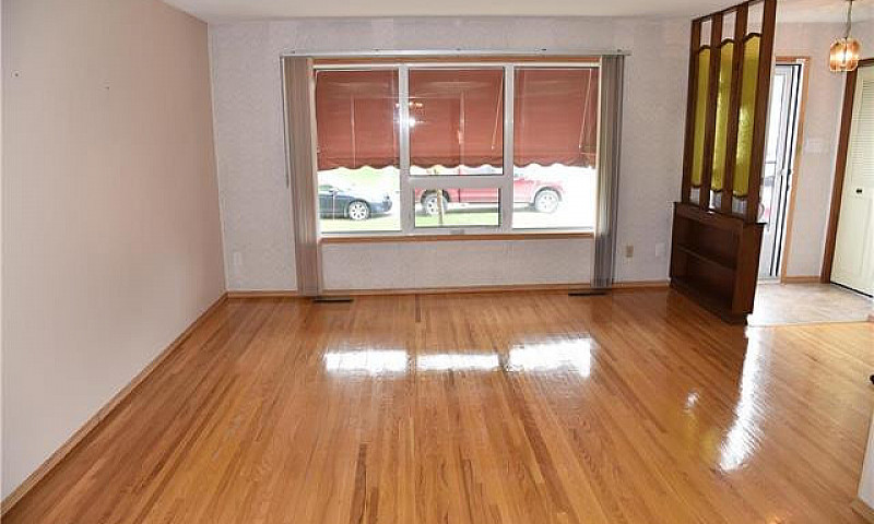 Well Maintained 3 Be...