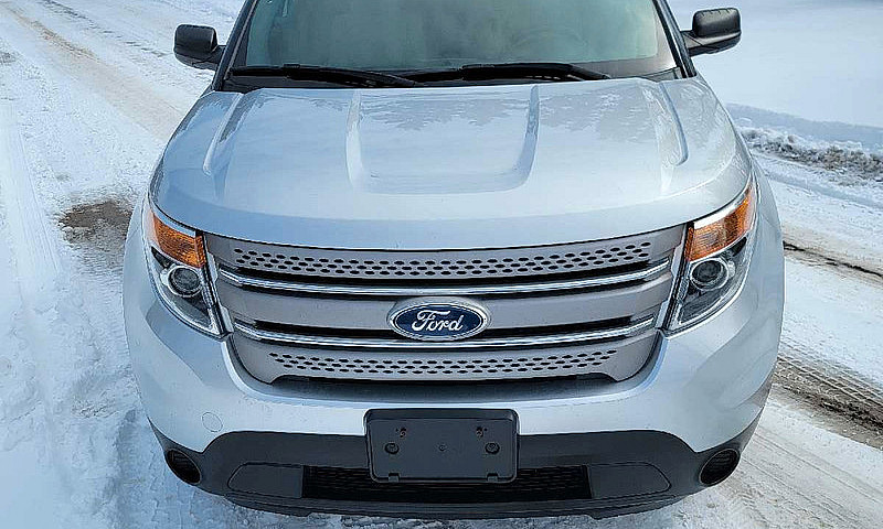 2012 Ford Explorer 7...