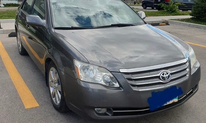 2005 Toyota Avalon X...