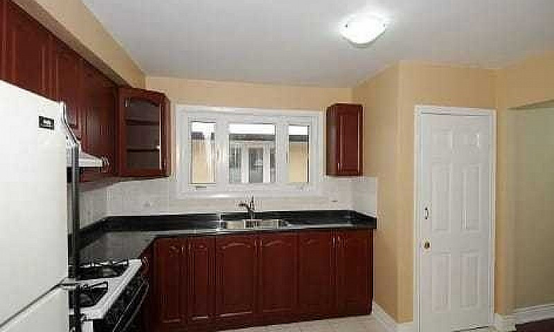 Master Bedroom Rent ...