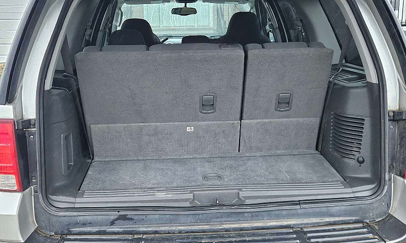 2004 Ford Expedition...