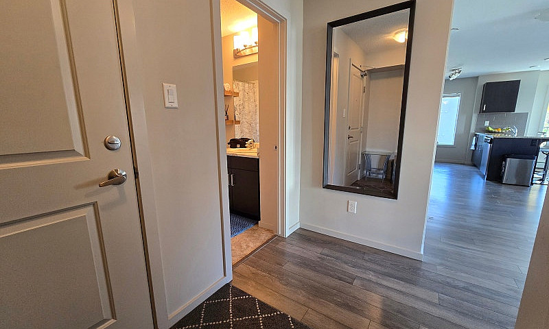2 Bed / 2 Bath Condo...