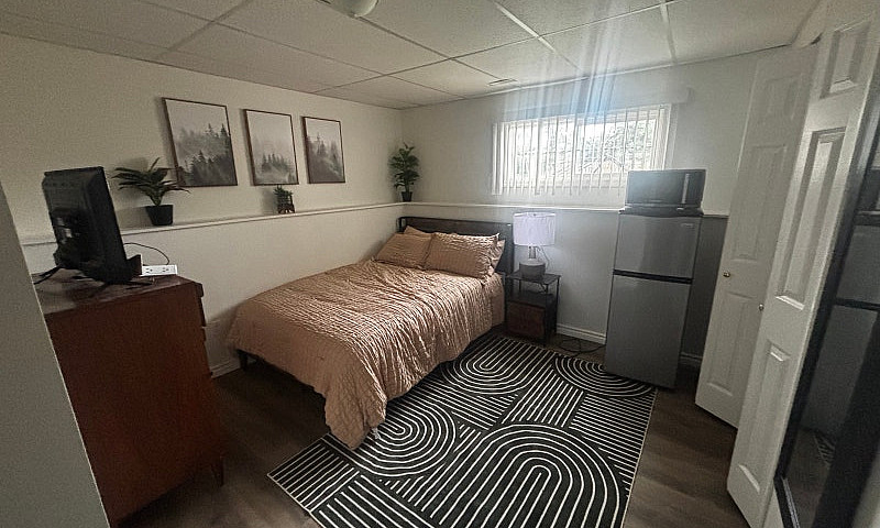 Room For Rent...