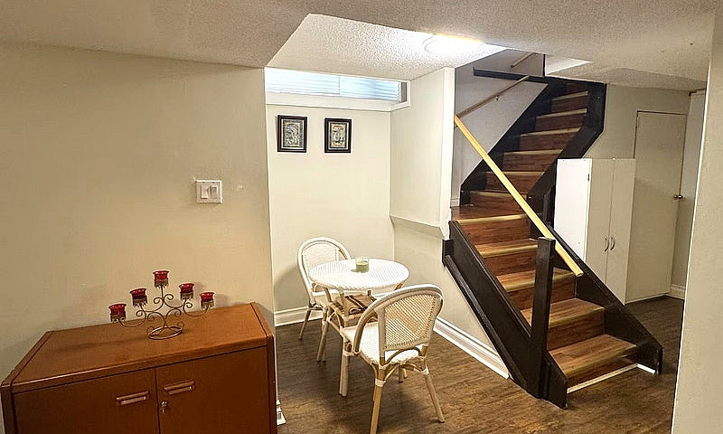 2 Bed 2 Bath Furnish...
