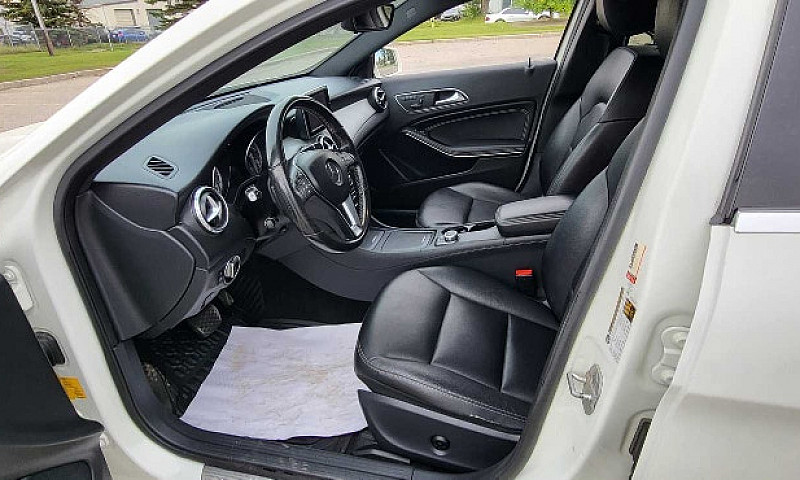 2015 Mercedes Gla 25...