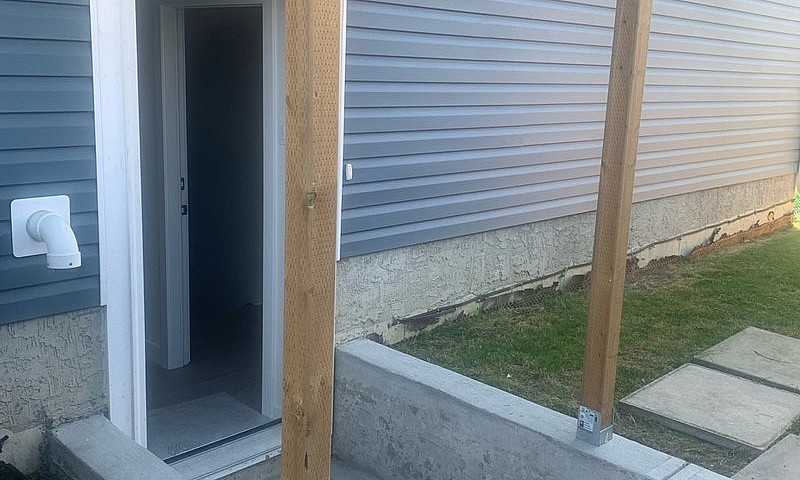 2 Bedrooms Basement ...
