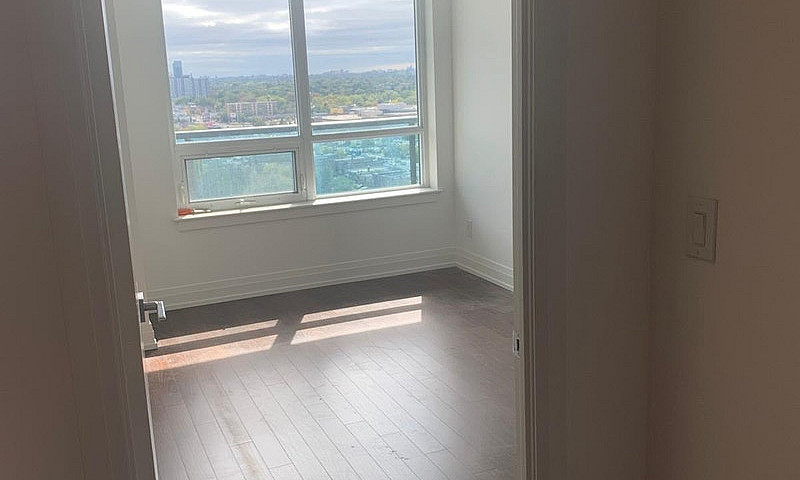 1 Bedroom Plus Den R...